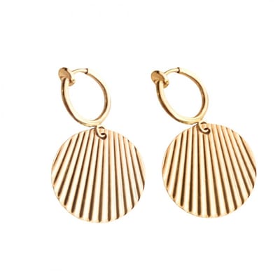 Klem oorbellen - goudkleurig - ribbel - munt- geen gaatje- Charme Bijoux