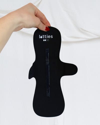 Lotties wasbaar maandverband - Maat M - Medium menstruatie - Betrouwbaar maandverband met vleugels en bh-sluiting - Comfortabel en duurzaam