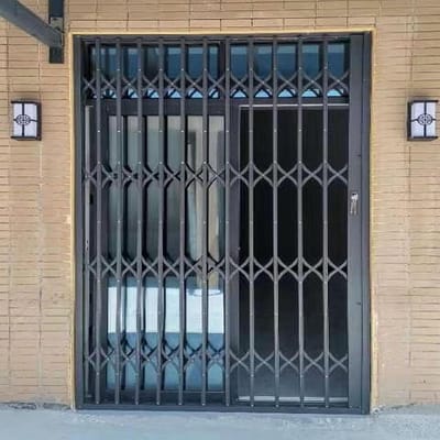Raamrooster - Inbraakbescherming - Huis Beveiligen - Afsluitbaar Schuifrooster - 74 x 91 cm - Aluminiumkleurig