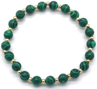 Kralenarmband - kralen - armband - elastiek - sieraad - accessoire - groen - hip - trendy - tijdloos - geschenk - cadeau - feest - feestdagen - verjaardag - dames - vrouwen - unisex – heren