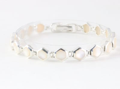 Zilveren armband met parelmoer