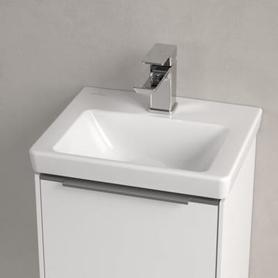 Villeroy & Boch Subway 3.0 wash hand basin 37 cm, with 1 tap hole, without overflow 43703801