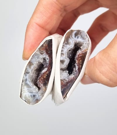 ThaleiaDesign - Agaat geode - Edelstenen en Mineralen - Spiritualiteit - Woondecoratie