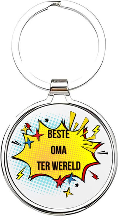 Akyol - Beste oma ter wereld Sleutelhanger - oma - De liefste oma - Oma sleutelhanger - grootmoeder sleutelhanger - Sleutelhanger voor oma - Familie sleutelhanger - verjaardagscadeautje - cadeau voor oma - grandmother - Bebbe - 4 x 7,5 CM