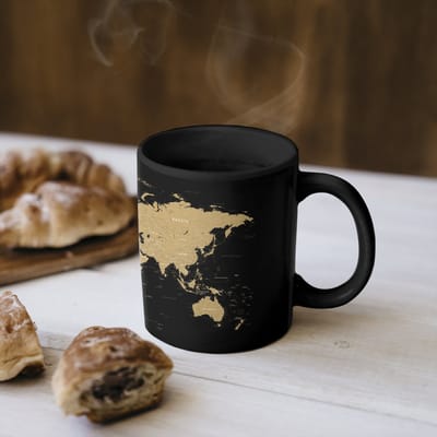 Magische Mok - Foto op Warmte Mokken - Koffiemok - Wereldkaart - Beige - Zwart - Magic Mok - Beker - 350 ML - Theemok