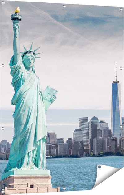 Gards Tuinposter Vrijheidsbeeld in New York - 90x120 cm - Tuindoek - Tuindecoratie - Wanddecoratie buiten - Tuinschilderij
