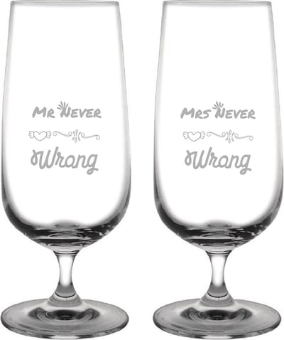 Gegraveerde set Bierglazen op voet 41cl Mr. Never wrong - Mrs. Never wrong