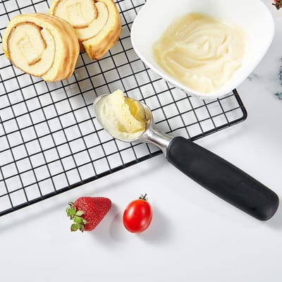 MONTKIARA IJslepel van roestvrij staal, professionele ijslepel met comfortabele anti-slip handgreep, krachtige ijsballenportioneerder, zwarte portioneerder, lengte 20,5 cm, gewicht 225