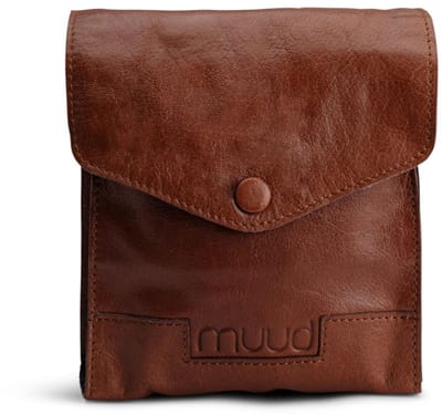 MUUD Betina. Handgemaakt leren etuit voor verwisselbare breinaalden 17x13xO23cm