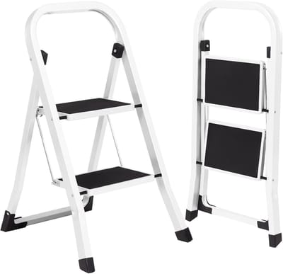 Famanu - Trapladder met 2 treden, brede antislip pedalen, klapbeveiliging, wit