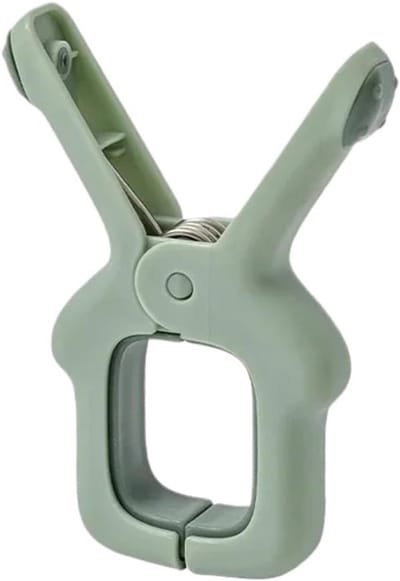 4 Stuks Windbestendige Kledingklemmen Grote Dekbedovertrekhangclips Strandhanddoek Plastic Herbruikbare Antislip Vastklemklemmen voor Kleding - Groen