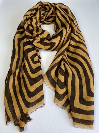 Zomersjaal met streep (zebra) van mooi materiaal 50% katoen met 50% viscose