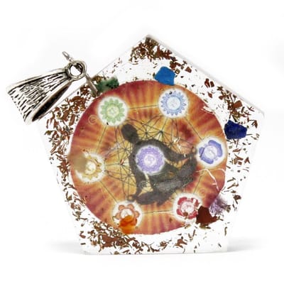 Orgonite Power Hanger Voor Ketting - Achthoek Chakra - 4x4x0.5cm