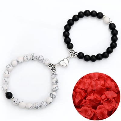 Magnetische Hartjes Kralen Armband Set + Rozenblaadjes = Valentijn Cadeautje voor Hem en Haar - Valentijnsdag - Valentijn Cadeautje voor Mannen