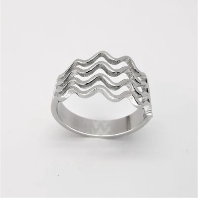 Ring - RVS - golven motief - maat 17 - prachtig ring voor je vingers en duim - past op alle gelegenheid en elke outfit.