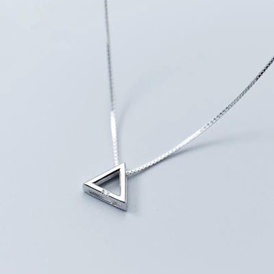 S925 Zilveren Sieraden met Driehoek Ketting Koreaanse Kleine Verse Geometrische Korte Sleutelbeen Ketting voor Vrouwelijke Verjaardagscadeaus white