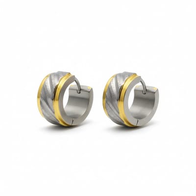 Aramat Jewels | Oorringen | Huggies – Bicolor RVS Gediamanteerd Design (Goudkleur & Zilverkleur) | | | |7mm | Staal | Volwassenen | Verkleurd niet