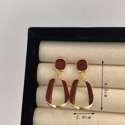 Uitgesneden Vierkante Hangende Oorbellen voor Vrouwen Eenvoudig Metaal Twist Emaille Olie Geometrie Druppel Oorbellen Feest Witte Wijn Rode Sieraden black