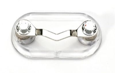 Magnetische brillenhouder – Zonnebrilhouder - ID-badgehouder, Kleur Zilver met transparant kristal, Unisex, voor mannen en voor vrouwen – Met deze geniale uitvinding raak je nooit meer je bril – Badge - kwijt