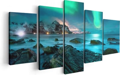 Artaza Canvas Schilderij Vijfluik Noorderlicht boven het Water bij Rotsen - 100x50 cm - Wanddecoratie Woonkamer - Schilderijen - Muurdecoratie