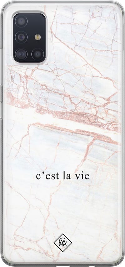 Casimoda® hoesje - Geschikt voor Samsung A51 - C'est La Vie - Backcover - Siliconen/TPU - Bruin/beige