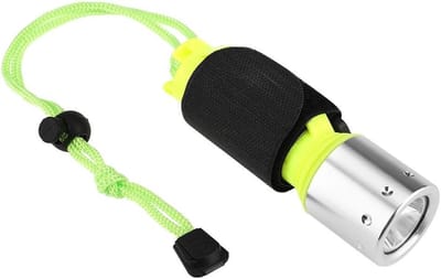 Duiklamp met T6 LED, Waterdicht en Draagbaar, Onderwaterverlichting voor Duiken, Zwemmen en Wandelen, Lichtbereik 25m, Waterdiepte 50-60m.