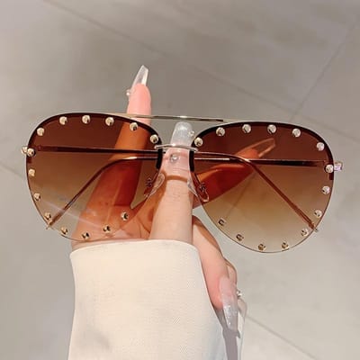 Mode Randloos Piloot Zonnebril Dames Klassiek Luxe Ontwerp Diamant Geslepen Lens Klinknagel Zonnebril Voor Dames UV400