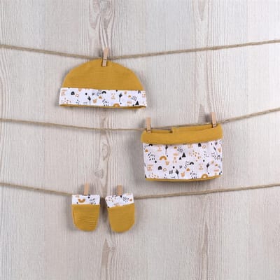 Asi poppenkleding set - sjaal, handschoenen en muts - okergeel