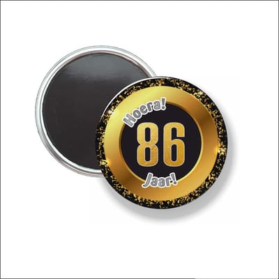 Button Met Magneet 58 MM - Hoera 86 Jaar - NIET VOOR KLEDING