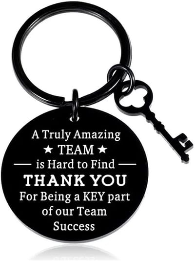 Ronde Sleutelhanger “A Truly Amazing Team is Hard to Find” – 304 RVS – 3 cm – Bedankcadeau voor Collega’s & Team – Teamwork Cadeau bij Afscheid of Waardering – Duurzaam & Elegant