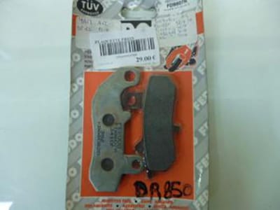 kentekenplaat ferodo voor moto triumph 900 daytona 1994 à 1997 fdb864 ferodo / fdb864 nieuw