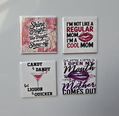 Koelkastmagneten Set van 4 – Grappige Quotes voor Vrouwen – Humor Magneten – Decoratieve Koelkastmagneten – 5 x 5 cm