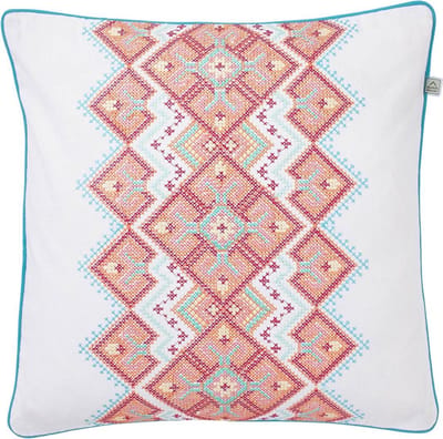 Dutch Decor PETRO - Sierkussen geborduurd patroon 45x45 cm - aztec - aqua - blauw- wit - roze - oranje - 100% katoen - Inclusief binnenkussen