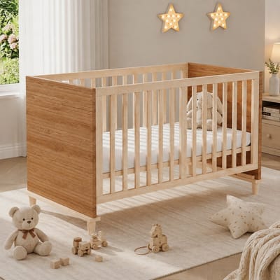 Kinderbed 70x140 cm - Peuterbed 70x140 cm - houten bed - 5-traps hoogteverstelling - Vloerbed met valbeveiliging - Creëer een Veilige & Stijlvolle Slaapomgeving - Kleintjes - Naturel
