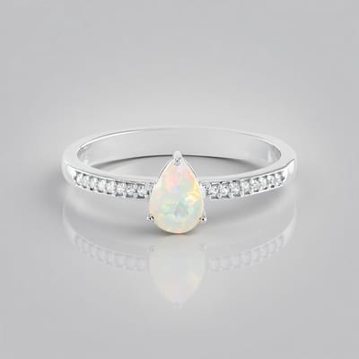 Cavill - Zilveren ring 925 sterling met Welo-opaal 0,402 ct en 16 Zirkonia's - droomsieraden met peervormige opaal - elegant & kleurrijk
