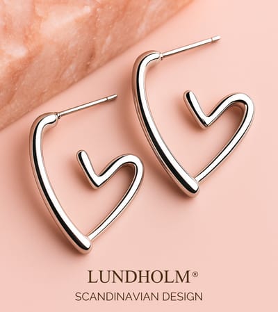Lundholm Oorstekers Dames Zilverkleurig Hart - Premium Stainless Steel Jewellery - Geometrische Hartjes Oorbellen My - Elegant & Modern - Luxe Geschenkverpakking