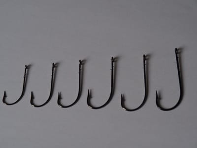 Wormhaak per 10 stuks — Maat 1/0