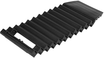 MTTproducts- Anti-slip Pad Universeel - Voorkomt Slippage - Voor Auto's - Geschikt voor Sneeuw/Mud - Materiaal: ABS - Afmetingen: 325 x 150 x 25 mm - Tire Traction Mat