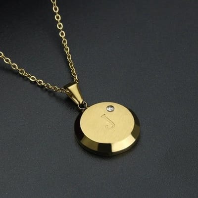 Aramat Jewels | Halskettingen | Goudkleurige Initiaal Ketting met Zirkonia Steentje - 45cm | J | |18mm | Staal | Volwassenen | Verkleurd niet