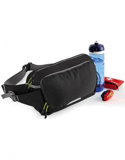 Sportieve heuptas met fles netjes