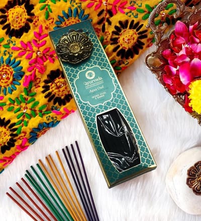 Song of India - Song of India - Ayurveda Incense sticks with Metal hanging burner - Aqua Oud (Pitta) - 25 gram