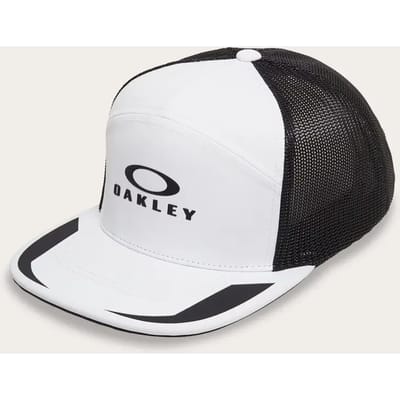 Trucker pet Oakley Podium