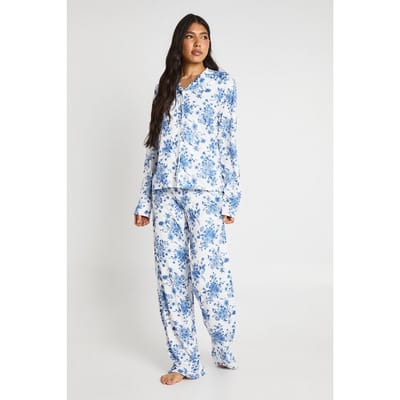 boohoo Dames Tall Pyjamaset Met Bloemenmotief, Shirt Met Lange Mouwen & Broek | Blue | Maat: 8