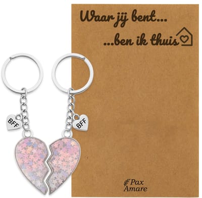 Koppel Sleutelhanger voor 2 'Waar jij bent, ben ik thuis' - Magnetisch Hartje - Sleutelhanger set op Cadeau Kaartje - Zilverkleurig - Persoonlijke Hanger - Pax Amare