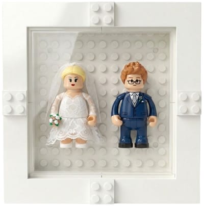 Xainy Bouwblokken Fotolijst [S] Display box wit voor minifiguren | Speelgoed opberg decoratie case geschikt voor minifigures | Accessoires wissellijst vitrine voor modelbouw poppen of action figures | 16 bouwstenen onderdelen exclusief poppen