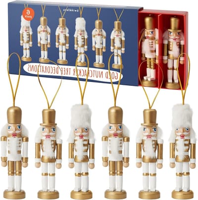 6 Gouden Houten Kerst Notenkraker Soldaat Ornamenten van 10 cm - Feestelijke Boomdecoraties in Traditionele Ontwerpen voor Kerstmis