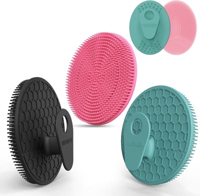 Famanu – Siliconen lichaamsschrobber voor reinigen en scrubben, flexibel siliconen materiaal, geschikt voor alle huidtypes, zwart en donkergroen
