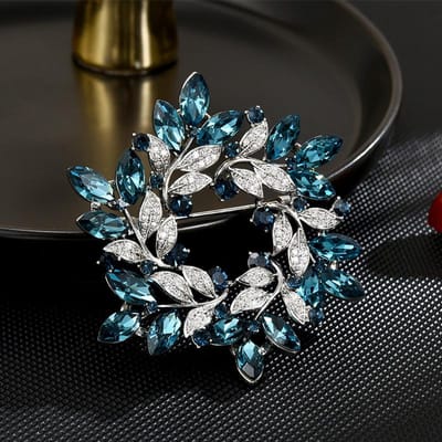 Dames Licht Luxe Vintage Elegant en Modieus Ronde Bloemenkrans Broche Veelzijdig en Uniek Ontwerpgevoel black