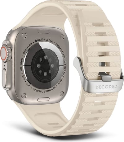 DECODED Siliconen Ultra Sport Bandje - Geschikt voor Apple Watch Grote Series 1-9 / SE / Ultra Modellen - Waterproof en Sterke Sluiting - Wit