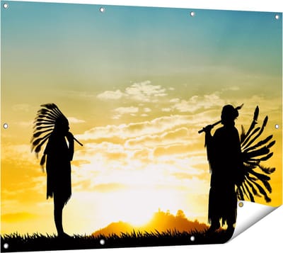 Gards Tuinposter Twee Silhouetten van Indianen bij Zonsondergang - 120x90 cm - Tuindoek - Tuindecoratie - Wanddecoratie buiten - Tuinschilderij